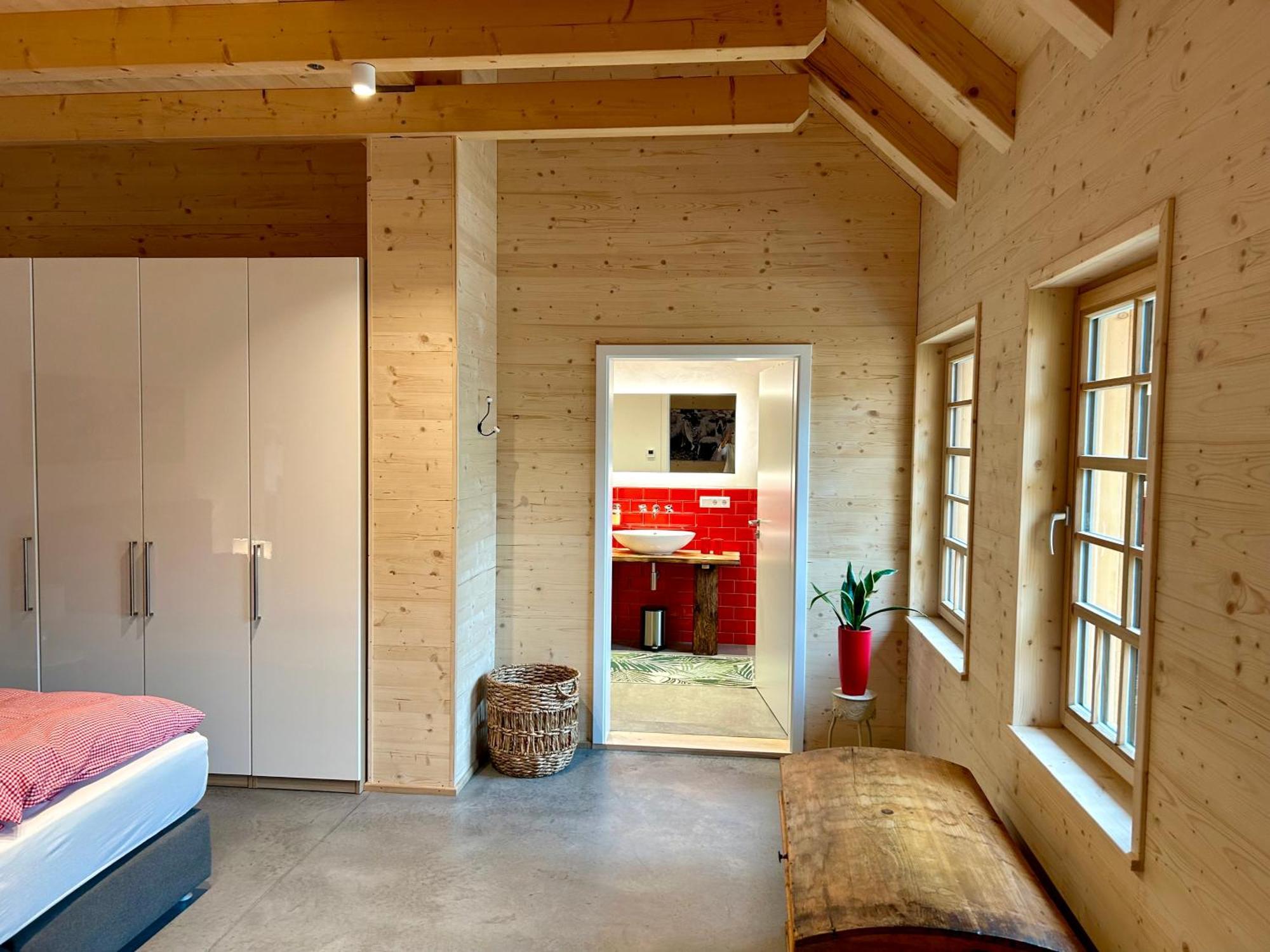 Ferienwohnung Im Loft-Style Mit Sauna Im Historischen Schwarzwaldhof Simonswald Eksteriør bilde