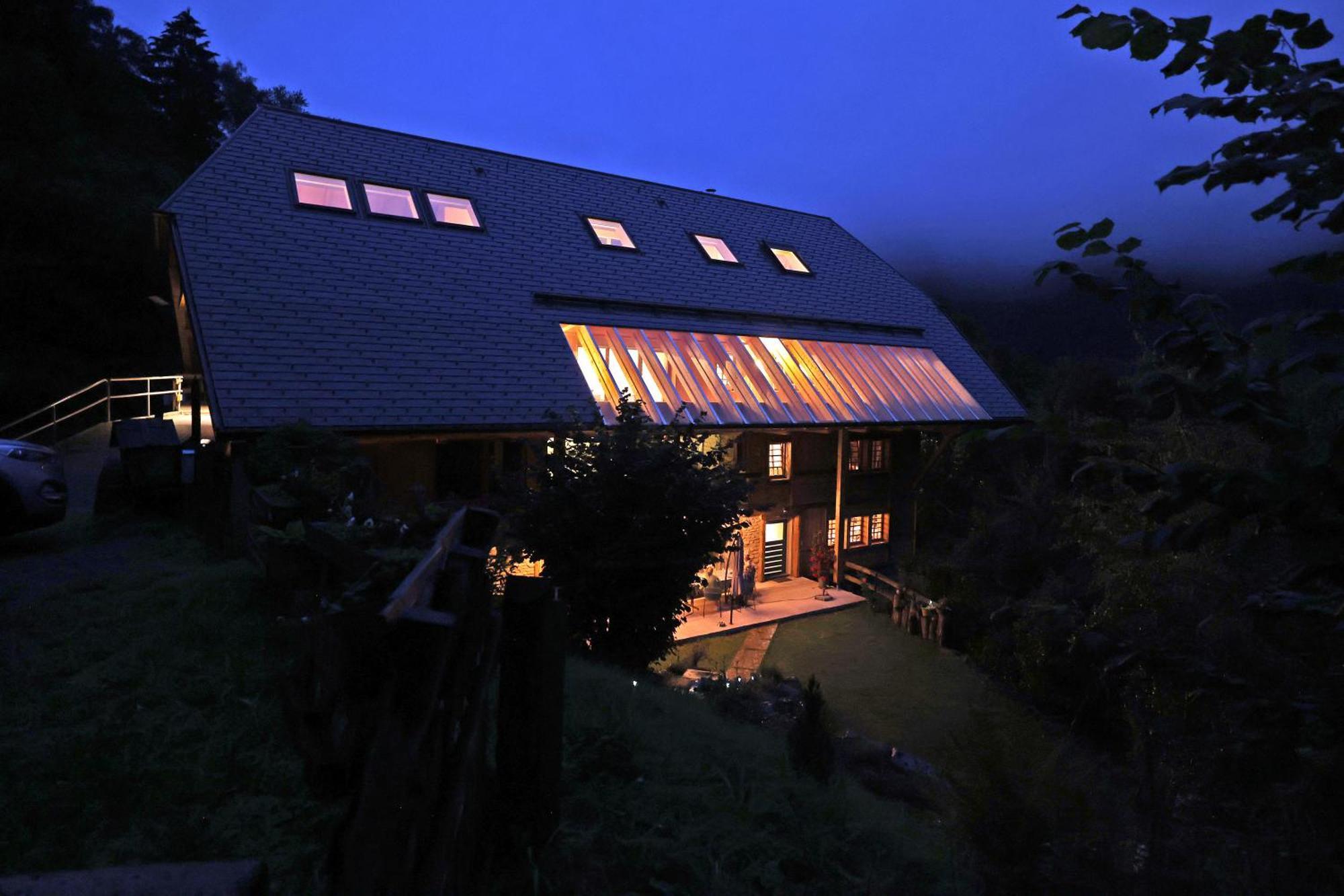 Ferienwohnung Im Loft-Style Mit Sauna Im Historischen Schwarzwaldhof Simonswald Eksteriør bilde